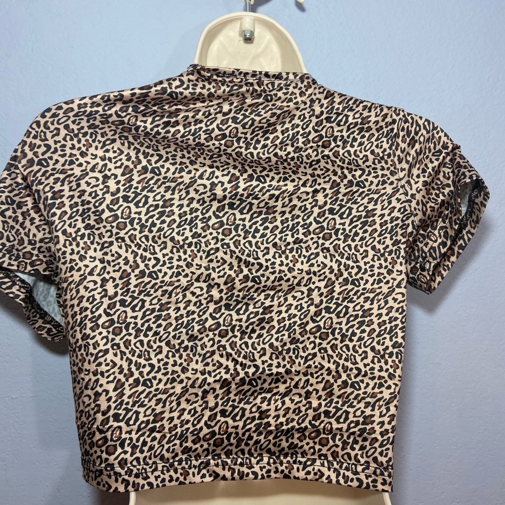 Leopard print satin women’s top by SHEIN - Picture 2 of 7